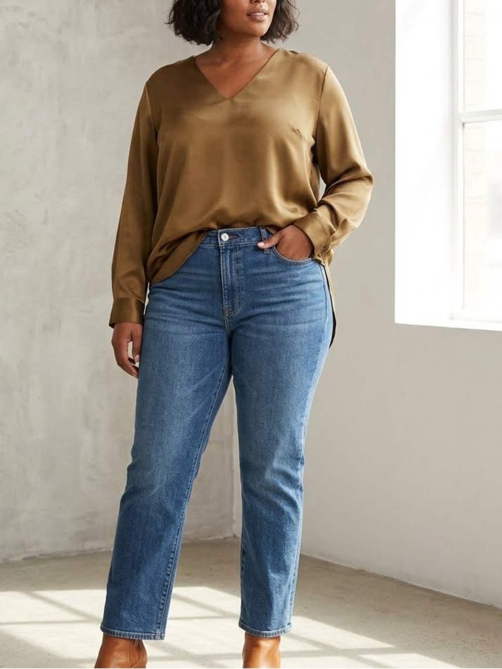 Universal Standard Eva Long Sleeve Satin V-neck Blouse Caramel XL (26/28)